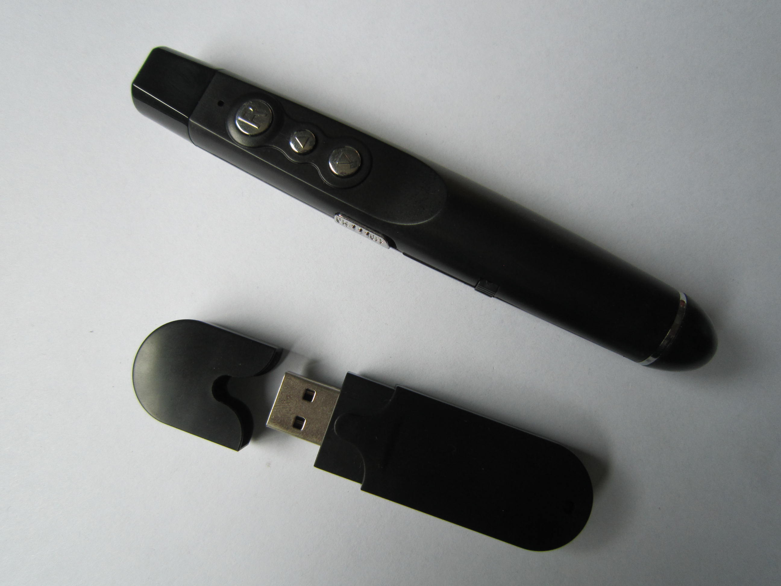 HDW-RS016A Wireless presenter with laser pointer